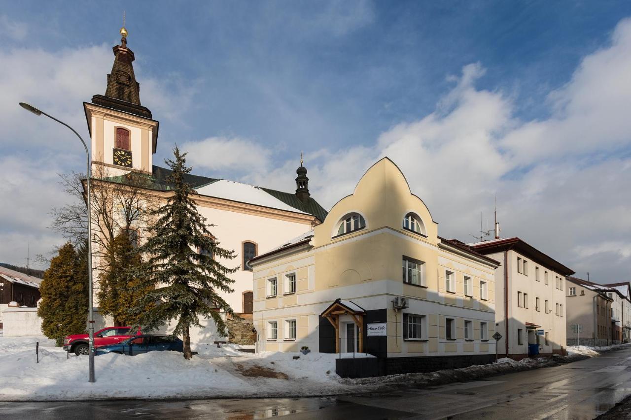 Vlevo Dole Koko Apartment Рокитніце-над-Їзероу Екстер'єр фото